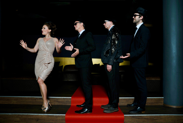 Presse 12- Hit The Road